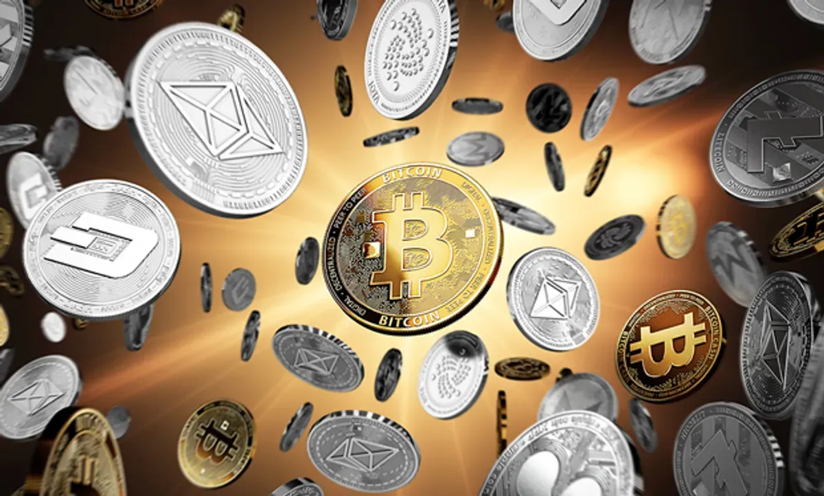 قیمت ارز دیجیتال امروز ۲۲ مهر / بیت‌کوین در کانال ۸۳ هزار دلار، تتر چند تومان است؟