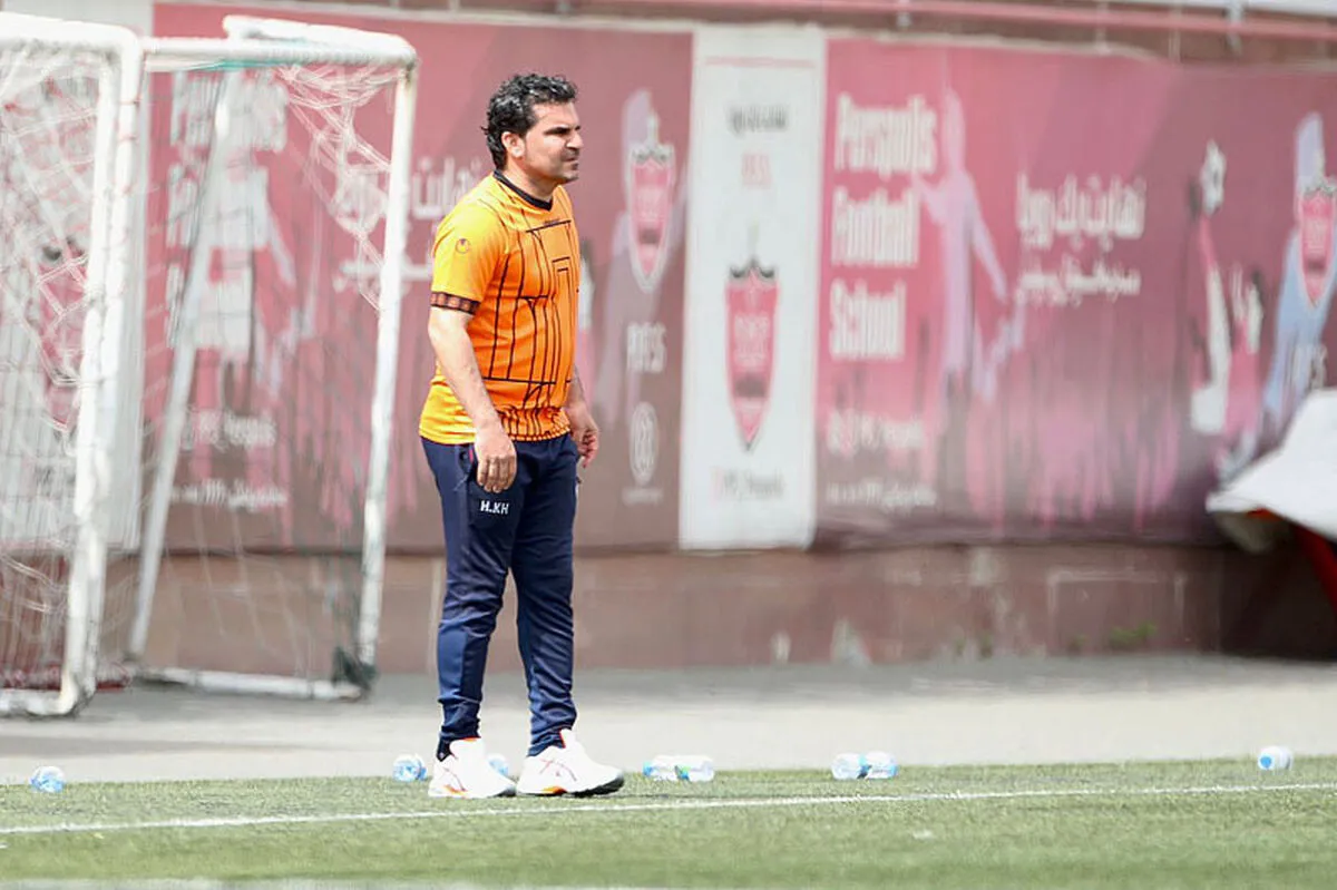 پیشکسوت پرسپولیس: محمودی از قراردادش با پرسپولیس راضی نیست/ پرسپولیس برای قهرمانی باید تیمهای مدعی را ببرد