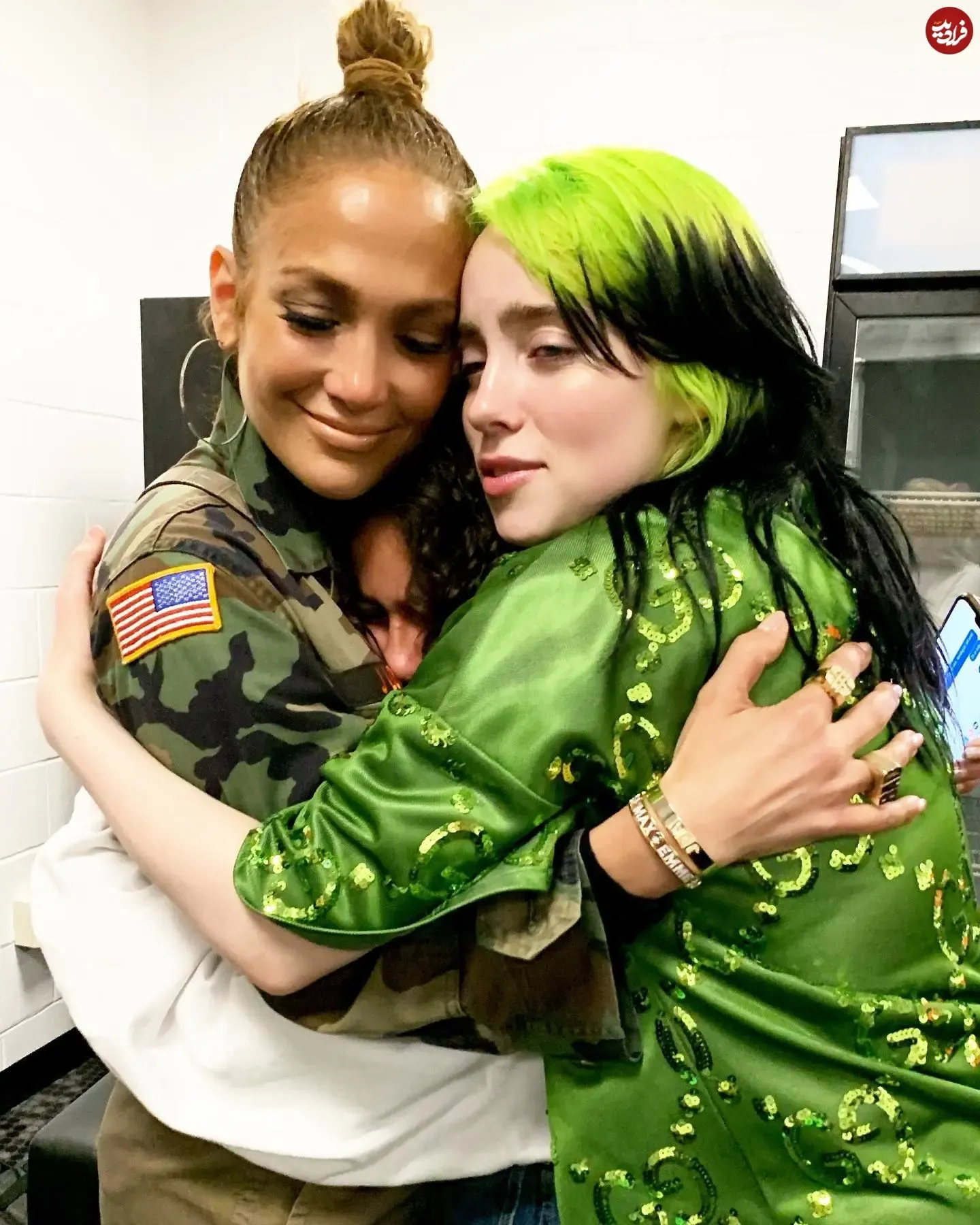 jlo_1583811989_2261501338823441123_305701719