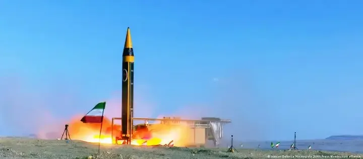5421261