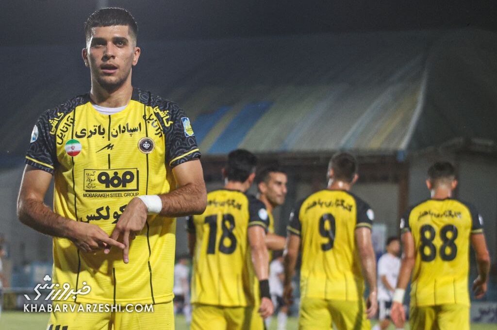 مانع بزرگ سپاهان مقابل پرسپولیس