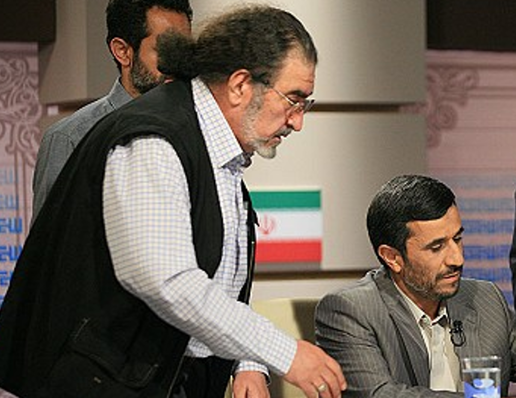 احمدینژاد راحتتر از هر گزینه دیگری قابل منزوی کردن است احمدینژاد راحتتر از هر گزینه دیگری قابل منزوی کردن است