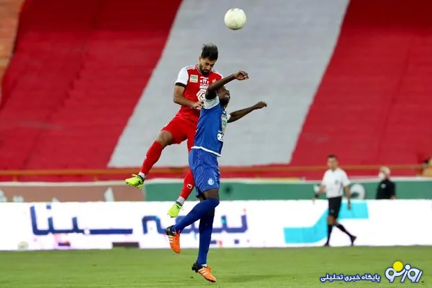 طراوت استقلال، شخصیت پرسپولیس