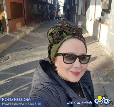 سلفی بازیگر مشهور زن در کشور خارجی