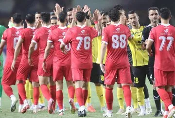سه بازیکن بزرگ پرسپولیس به تمرین ممنوع الورود شدند سه بازیکن بزرگ پرسپولیس به تمرین ممنوع الورود شدند