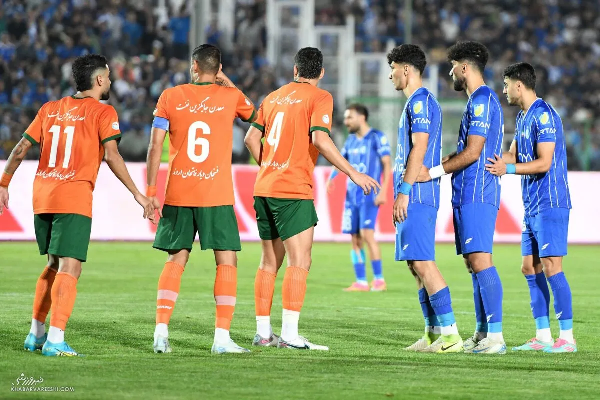 زمان و مکان بازی استقلال - پرسپولیس در لیگ برتر زمان و مکان بازی استقلال - پرسپولیس در لیگ برتر