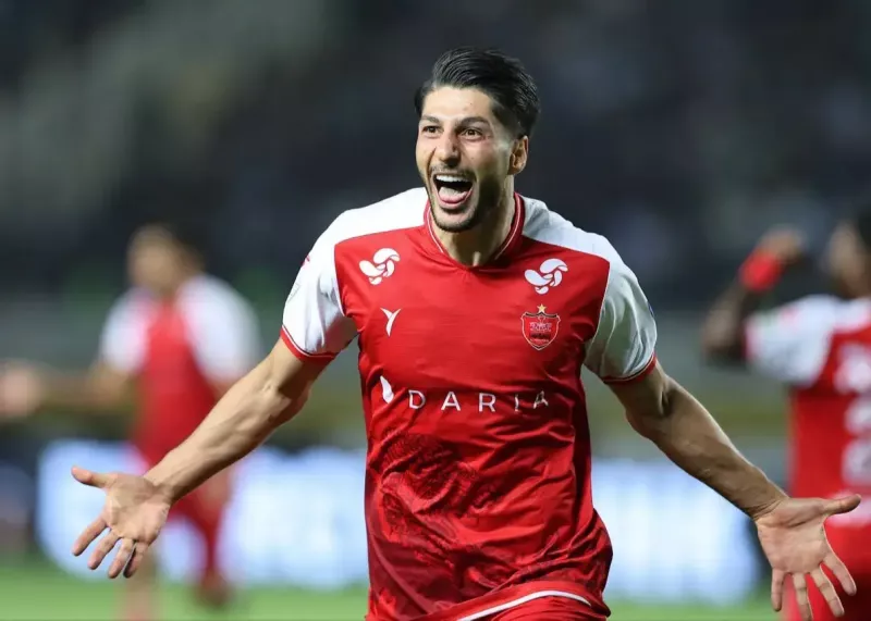 شماره 10 پرسپولیس: با صدای بیصدا! (عکس) شماره 10 پرسپولیس: با صدای بیصدا! (عکس)