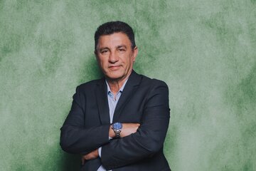 قلعه نویی کدام قلعه را فتح خواهد کرد؟/ مربی های قوی و جوان داریم اما چون مطیع قلعه نویی نیستند ... قلعه نویی کدام قلعه را فتح خواهد کرد؟/ مربی های قوی و جوان داریم اما چون مطیع قلعه نویی نیستند ...