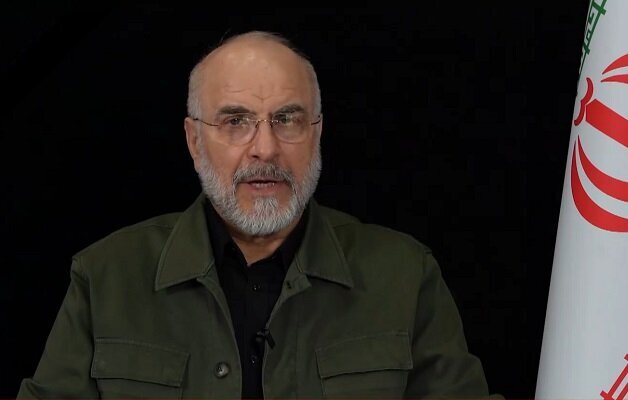 قالیباف: شرط مذاکره قوی، آمادگی کامل برای جنگ است قالیباف: شرط مذاکره قوی، آمادگی کامل برای جنگ است