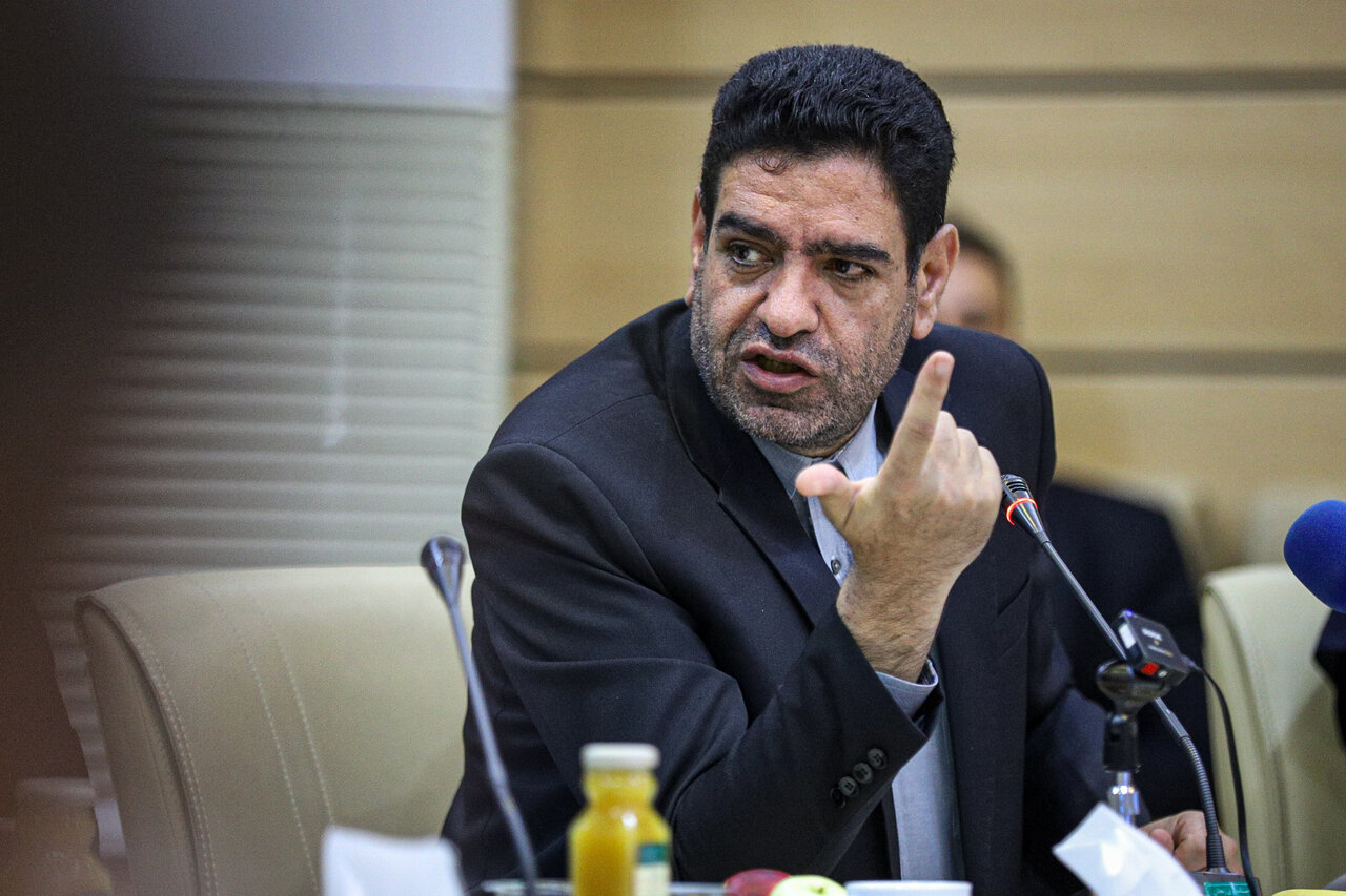 مصوبه دولت درخصوص ساماندهی نیروهای شرکتی؛ بخشنامهای برای رتبهبندی شرکتها، نه تعیین تکلیف این نیروها مصوبه دولت درخصوص ساماندهی نیروهای شرکتی؛ بخشنامهای برای رتبهبندی شرکتها، نه تعیین تکلیف این نیروها