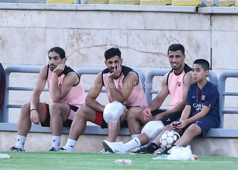 دو کاپیتان پرسپولیس به یخ بسته شدند! (عکس) دو کاپیتان پرسپولیس به یخ بسته شدند! (عکس)