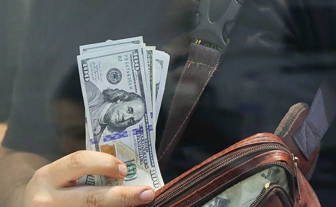 تغییر مسیر ارز یا افزایش عرضه شدنی است؟ تغییر مسیر ارز یا افزایش عرضه شدنی است؟