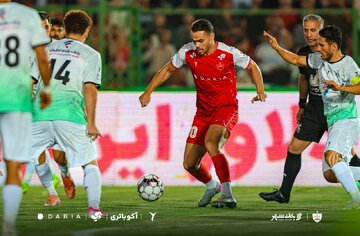 واکنش پرسپولیس به پیشنهاد تراکتور برای اورونوف