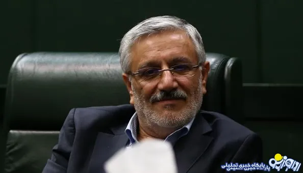 حسن روحانی خوب شعار می‌دهد اما در عمل سعی می‌کند محتاطتر عمل کند/مسئولان نباید در انتخابات شعارهایی را بدهند که توانایی اجرایی کردن آن را ندارند