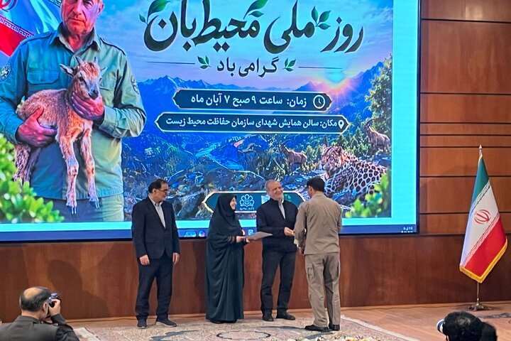 پزشکیان: بهرهگیری از ظرفیتهای کشور برای بهبود معیشت مردم پزشکیان: بهرهگیری از ظرفیتهای کشور برای بهبود معیشت مردم