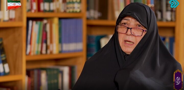 مادر شهیده زهرا حداد عادل: رهبر انقلاب در هنگام تدفین رهبر شهید انقلاب حضور داشتند/