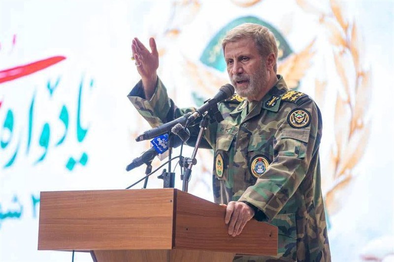 سرلشکر حاتمی: سربازیِ وطن یک امر ملی و مقدس است سرلشکر حاتمی: سربازیِ وطن یک امر ملی و مقدس است