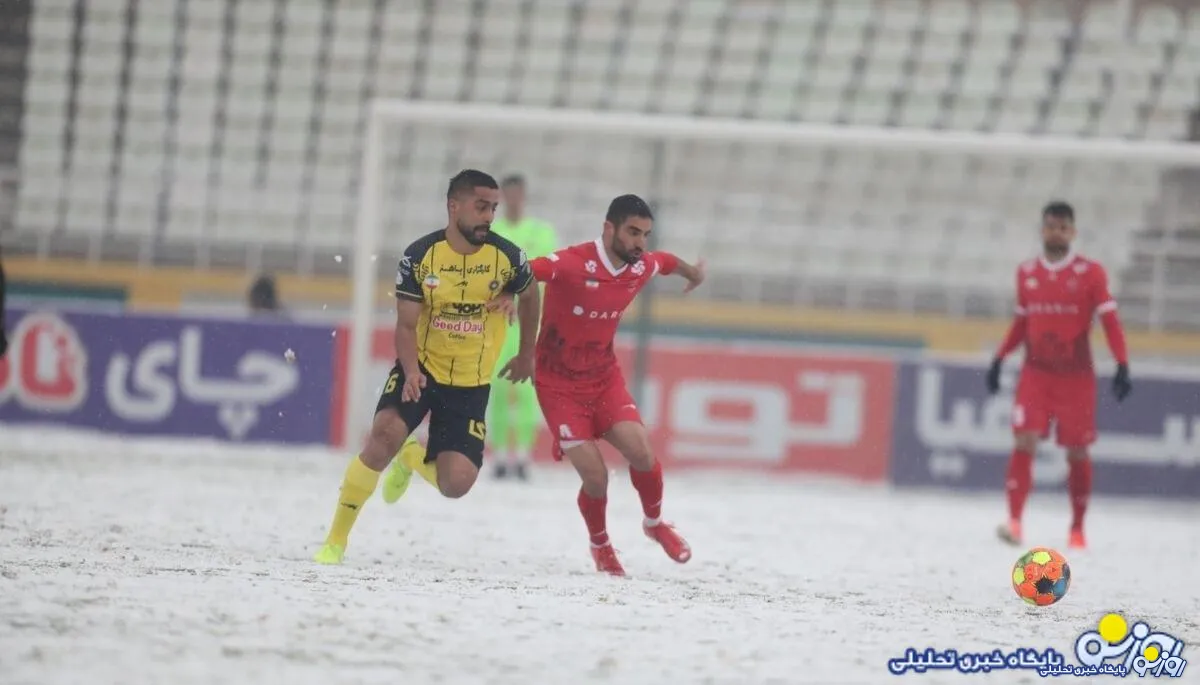 داوری بازی پرسپولیس ؛ پنالتی سپاهان صددرصد اشتباه بود