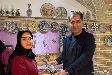 گشت و گذار همسر سوم عراقچی در همدان/عکس