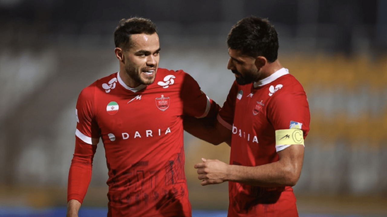 باشگاه پرسپولیس: شایعه جدایی اورونوف صحت ندارد باشگاه پرسپولیس: شایعه جدایی اورونوف صحت ندارد