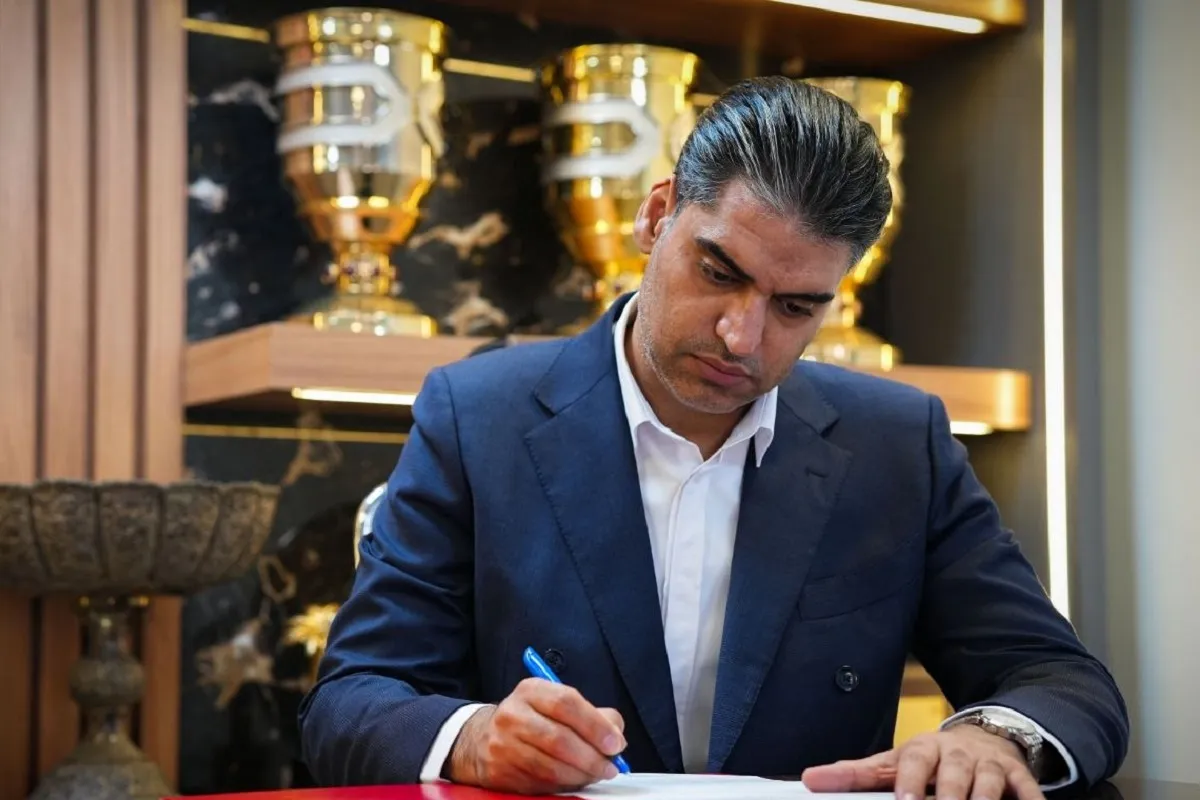 نگرانی پرسپولیس از داوریها پیش از مصاف با استقلال؛ نامه حدادی به تاج در آستانه دربی ۱۰۷ نگرانی پرسپولیس از داوریها پیش از مصاف با استقلال؛ نامه حدادی به تاج در آستانه دربی ۱۰۷