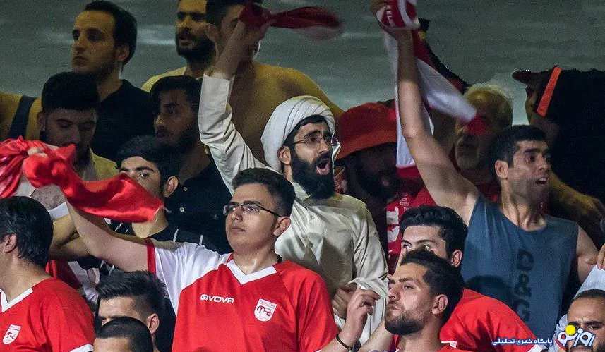 روحانی هوادار خاص تراکتور سازی !  +عکس