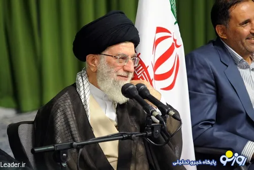 رهبرانقلاب:شعر شرافتمندانه در دعوای حق و باطل بی‌طرف نیست/ دستگاه‌های تبلیغاتی نظام سلطه وقیحانه در قبال جنایت علیه مردم یمن، غزه و لبنان سکوت می‌کنند
