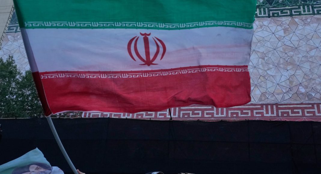 جنگ با ایران هم ارزش هزینه‌ای نداشته و هم از میزان محبوبیت ترامپ کم شده است!