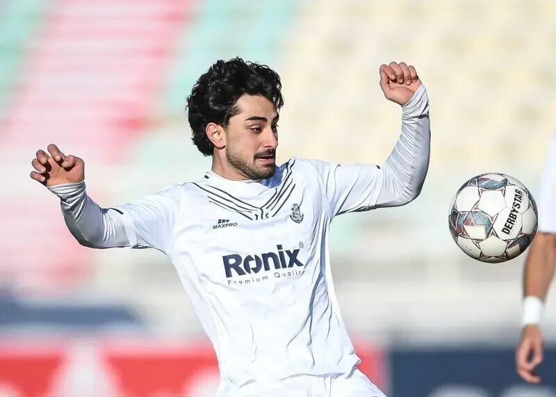 مخالفت سرمربی پرسپولیسی با انتقال ۲ بازیکن به پرسپولیس