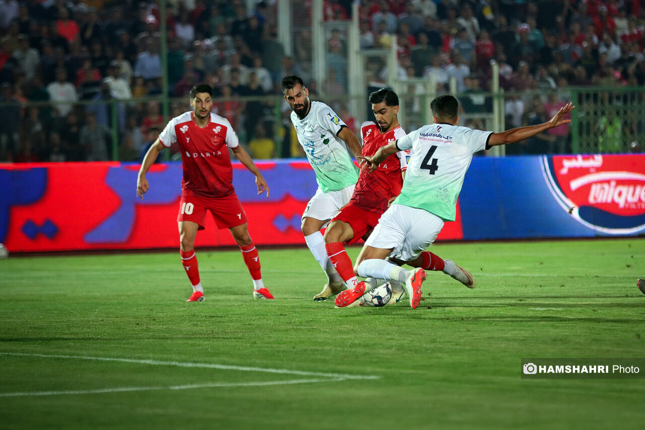 بازیکنی که در اتاق داوران را بعد از بازی پرسپولیس شکست!