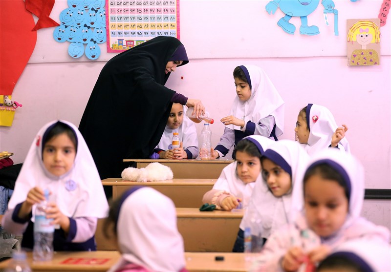 چرا دانش آموزان از تهران خداحافظی کردند!؟ چرا دانش آموزان از تهران خداحافظی کردند!؟