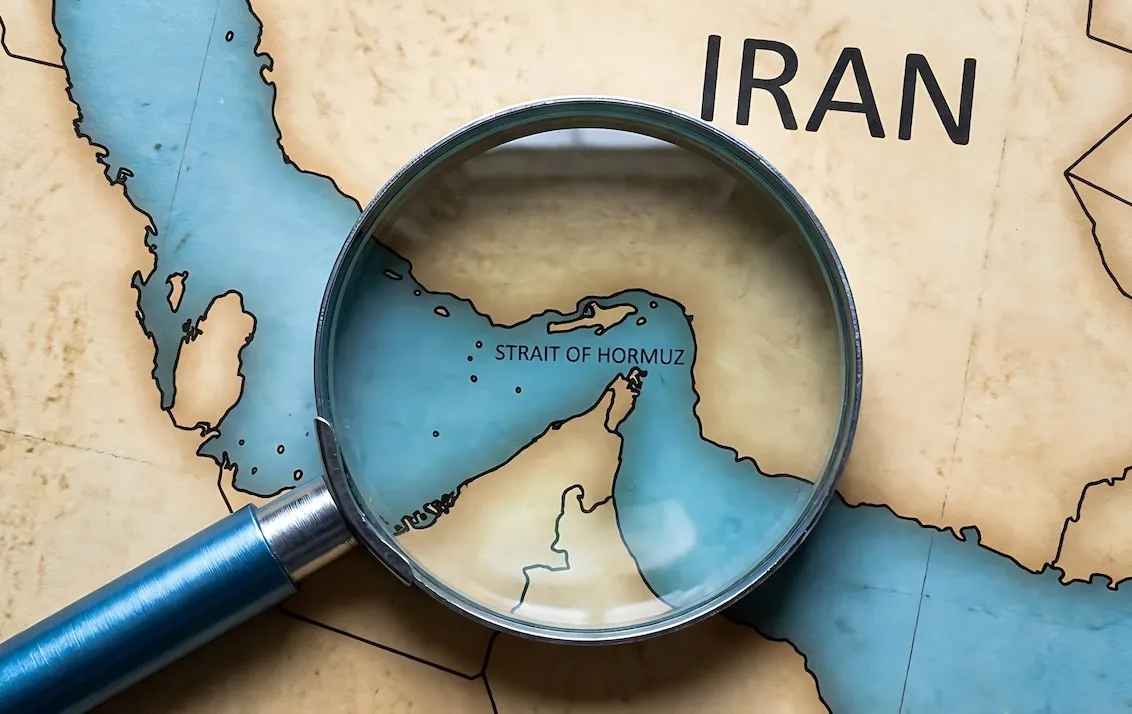 تنگه هرمز همچنان یکی از حساسترین گلوگاههای انرژی جهان است تنگه هرمز همچنان یکی از حساسترین گلوگاههای انرژی جهان است