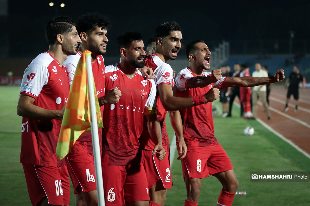 اورونوف یکی از ۳ بازیکن برتر تاریخ ایران است | مهاجم جدید پرسپولیس بهترین ورژن خود را نشان خواهد داد اورونوف یکی از ۳ بازیکن برتر تاریخ ایران است | مهاجم جدید پرسپولیس بهترین ورژن خود را نشان خواهد داد