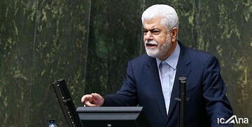افزایش ۴۰۰ تا ۵۰۰ درصدی قیمت برخی داروها/ رئیس کمیسیون بهداشت: پرداخت از جیب بیماران به ۷۵ درصد رسید!