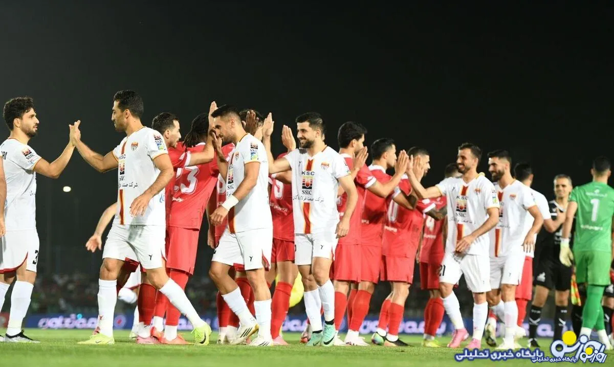 فولاد - پرسپولیس؛ یارکشی بچه‌محل‌ها و بازی برنده به جا!