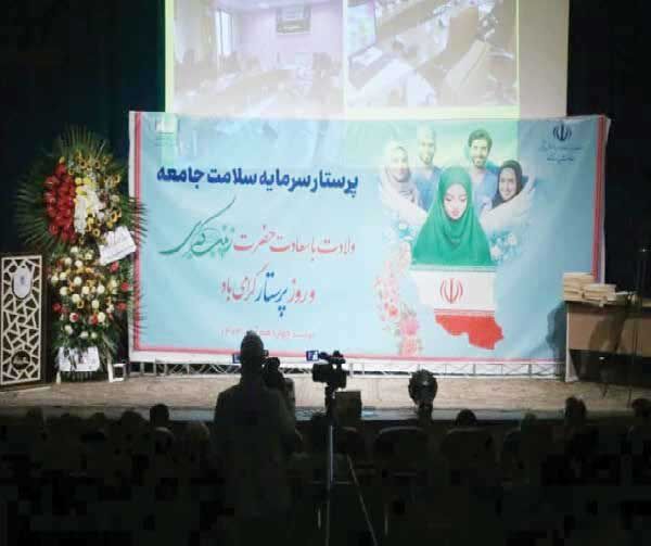 پرستاران دست و جیغ و هورا نمیخواهند لطفا حق شان را بدهید! پرستاران دست و جیغ و هورا نمیخواهند لطفا حق شان را بدهید!