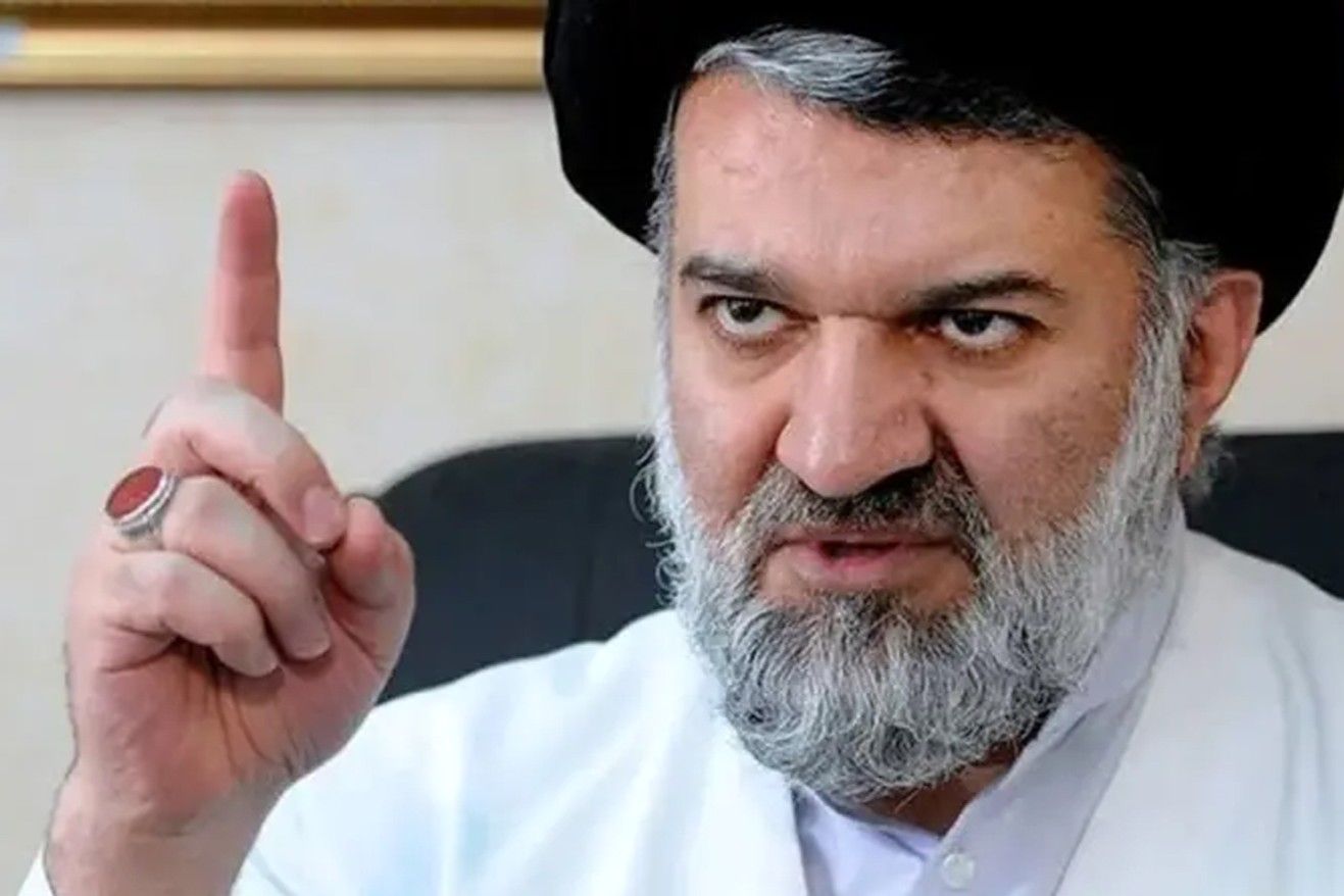 انزوای بیش از اندازه محمدباقر خرازی او را به هذیان گویی انداخته است! انزوای بیش از اندازه محمدباقر خرازی او را به هذیان گویی انداخته است!