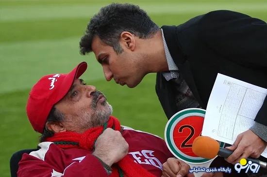 فردوسی پور چه کسی را می بوسد؟