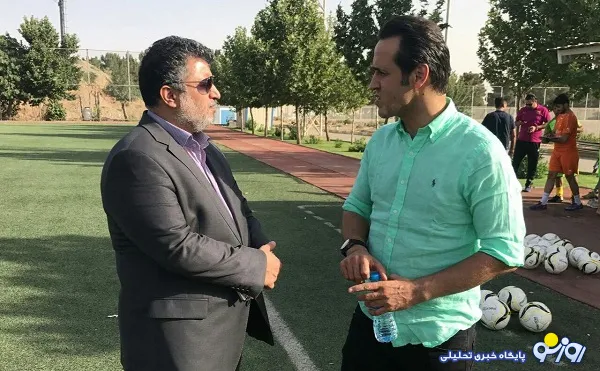 علی کریمی در تمرین نفت+عکس