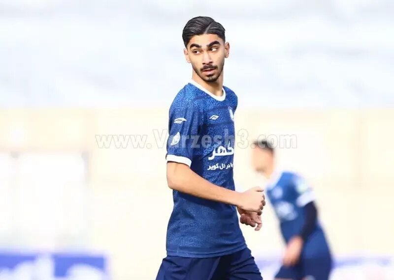 حضور مهاجم گلگهر در باشگاه پرسپولیس برای توافق نهایی حضور مهاجم گلگهر در باشگاه پرسپولیس برای توافق نهایی