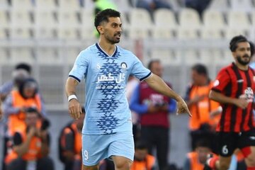 پاسخ منفی عالیشاه به تقدیر پرسپولیس؛ کاپیتان با مدیران تیم سابق رودررو نشد! پاسخ منفی عالیشاه به تقدیر پرسپولیس؛ کاپیتان با مدیران تیم سابق رودررو نشد!