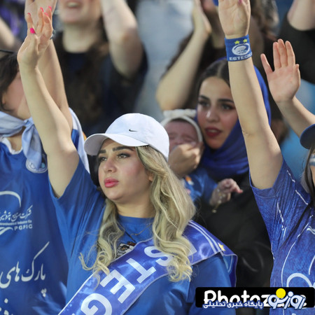 تصاویر جذابی که از تماشاگران خانم استقلالی شکار شد