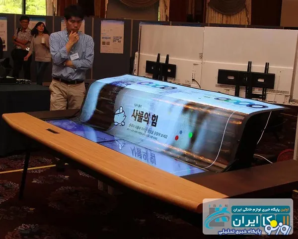 ال جی اولین نمایشگر 77 اینچی رول شونده را به نمایش گذاشت +عکس