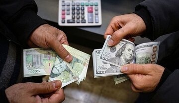 قیمت یورو، دلار و انواع ارزها امروز ۷ آبان ۱۴۰۵ در زمان بازگشایی بازار/ یورو ۳۰۰ هزار و ۴۳۰ تومان شد + جدول