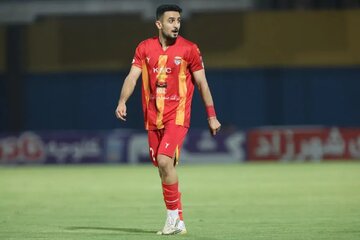 تکلیف پرسپولیسیشدن مدافع فولاد مشخص شد تکلیف پرسپولیسیشدن مدافع فولاد مشخص شد