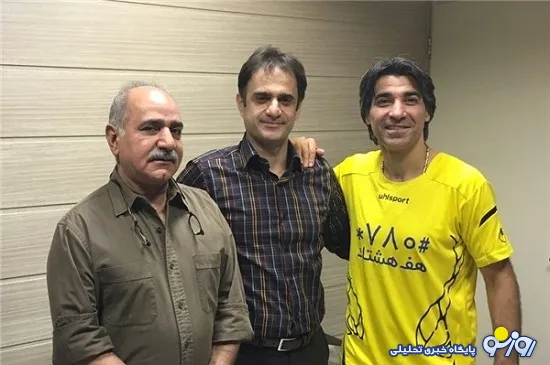 تبریک یک استقلالی به پرویز پرستویی + عکس