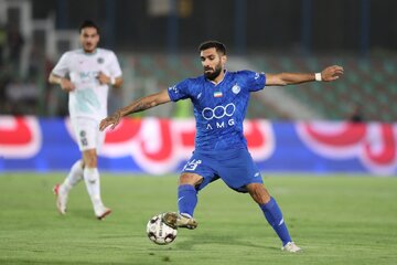 عکس| مدافع پرحاشیه استقلال ماندنی شد؟ عکس| مدافع پرحاشیه استقلال ماندنی شد؟