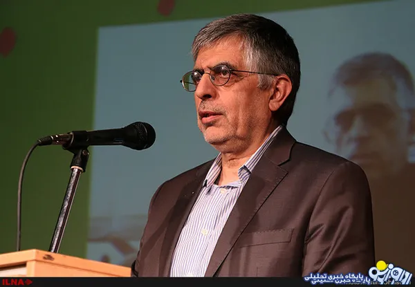 کرباسچی:مدیران ناکارآمد دولت را باید تغییر دهند/موسوی‌لاری از امضا کردن حکم احمدی‌نژاد امتناع می‌کرد/محافظه‌کاری مسئولان سن بالا جرأت حل و فصل مشکلات را از آنها گرفته