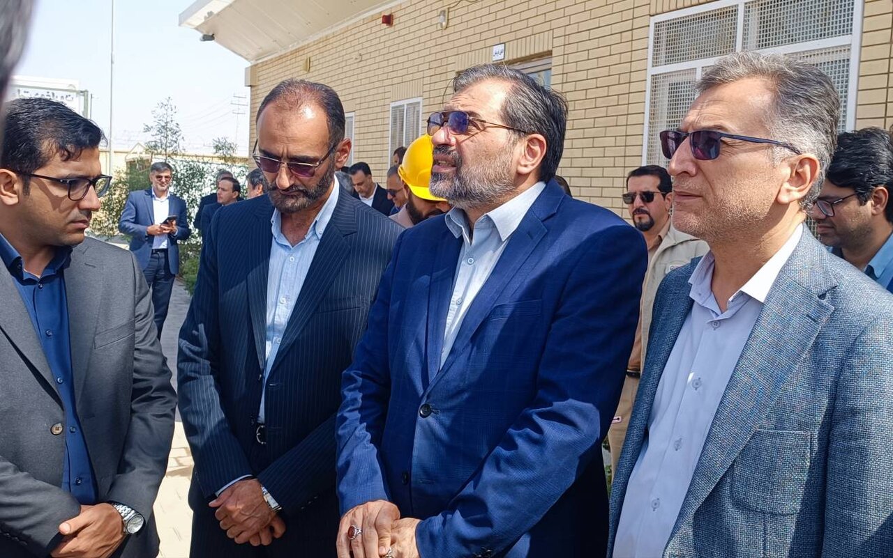 تأکید معاون وزیر نیرو بر تسریع در احداث نیروگاه خورشیدی هلدینگ خلیج فارس در تایباد