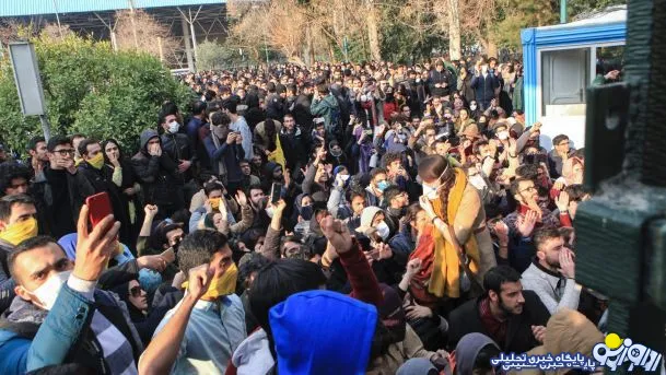 گزارش روزنامه اسرائیلی «هاارتص» درباره اعتراضات اخیر/روحانی با چه اقداماتی می تواند این اعتراضات را خاتمه دهد؟‌